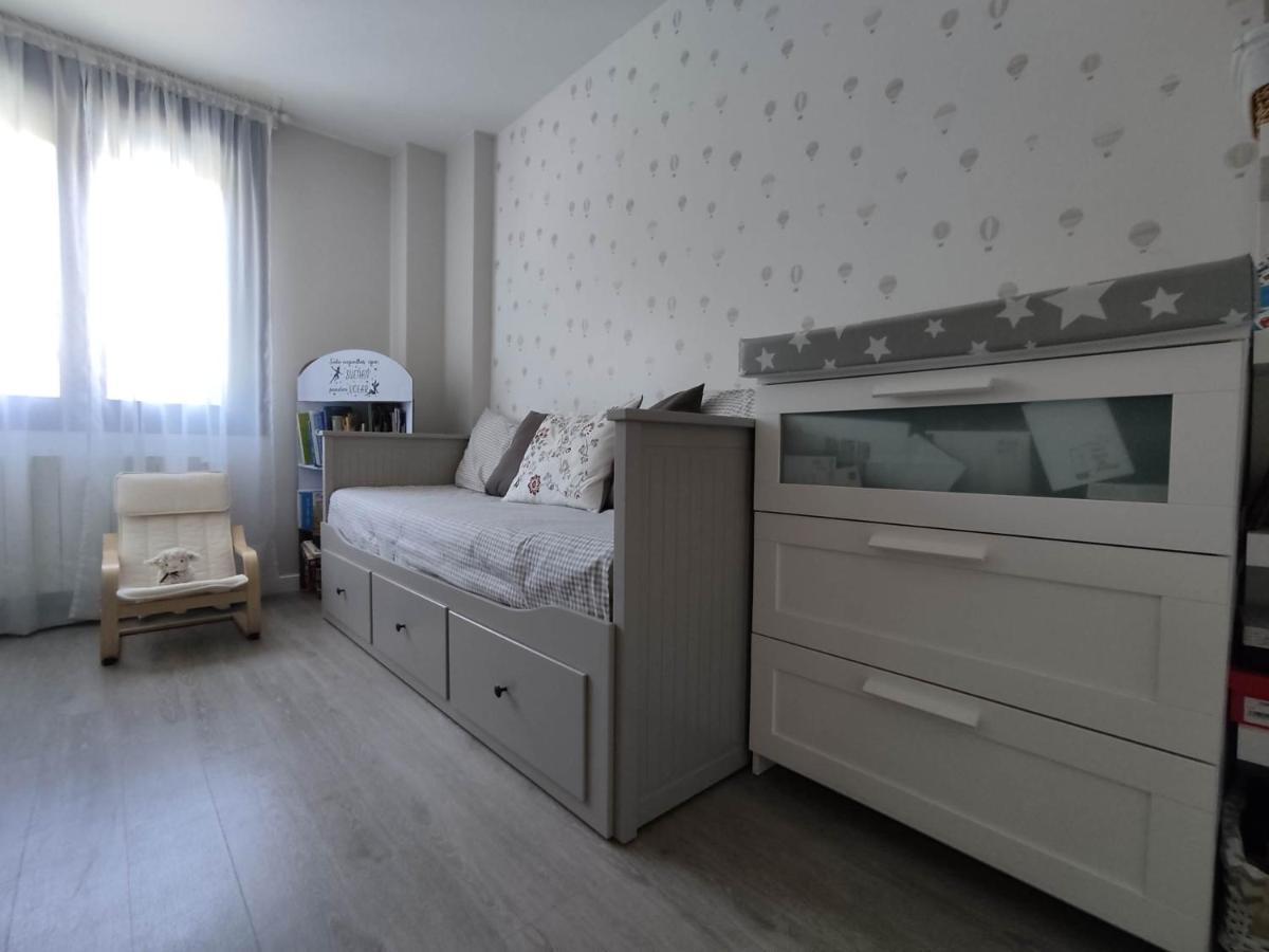 Appartement Precioso Apartamento Con Terraza, Pistas De Padel Y Piscinas à Castro Urdiales Extérieur photo