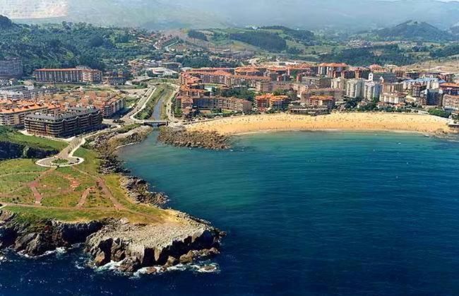 Appartement Precioso Apartamento Con Terraza, Pistas De Padel Y Piscinas à Castro Urdiales Extérieur photo